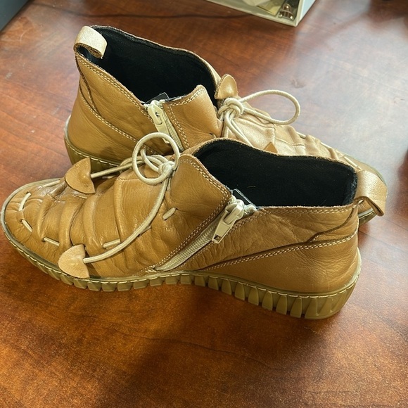 Spring step Nespea camel genuine leather‎ zip low heel wedge booties women’s 37 - Picture 2 of 10